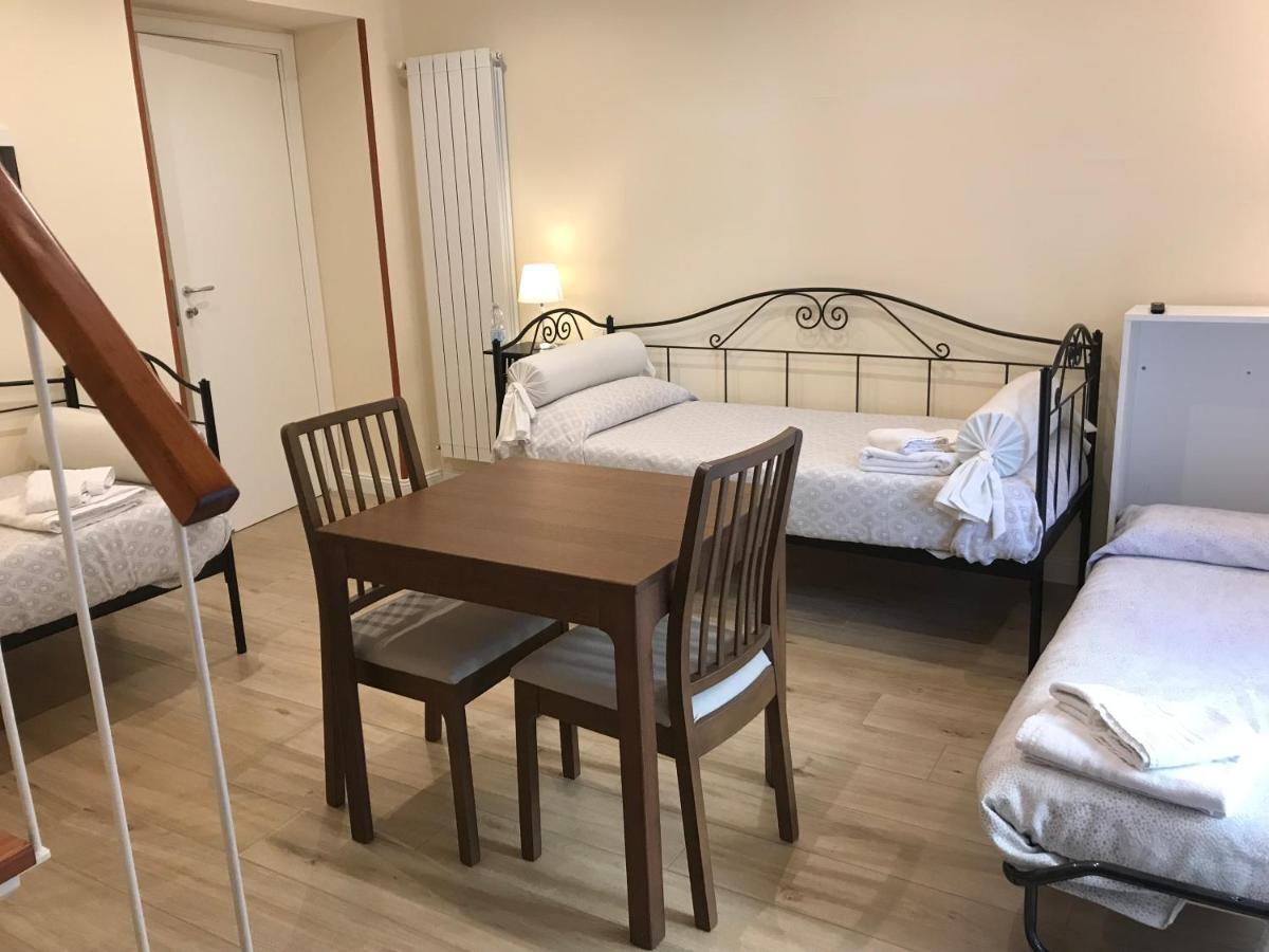 Agora Bed & Breakfast *